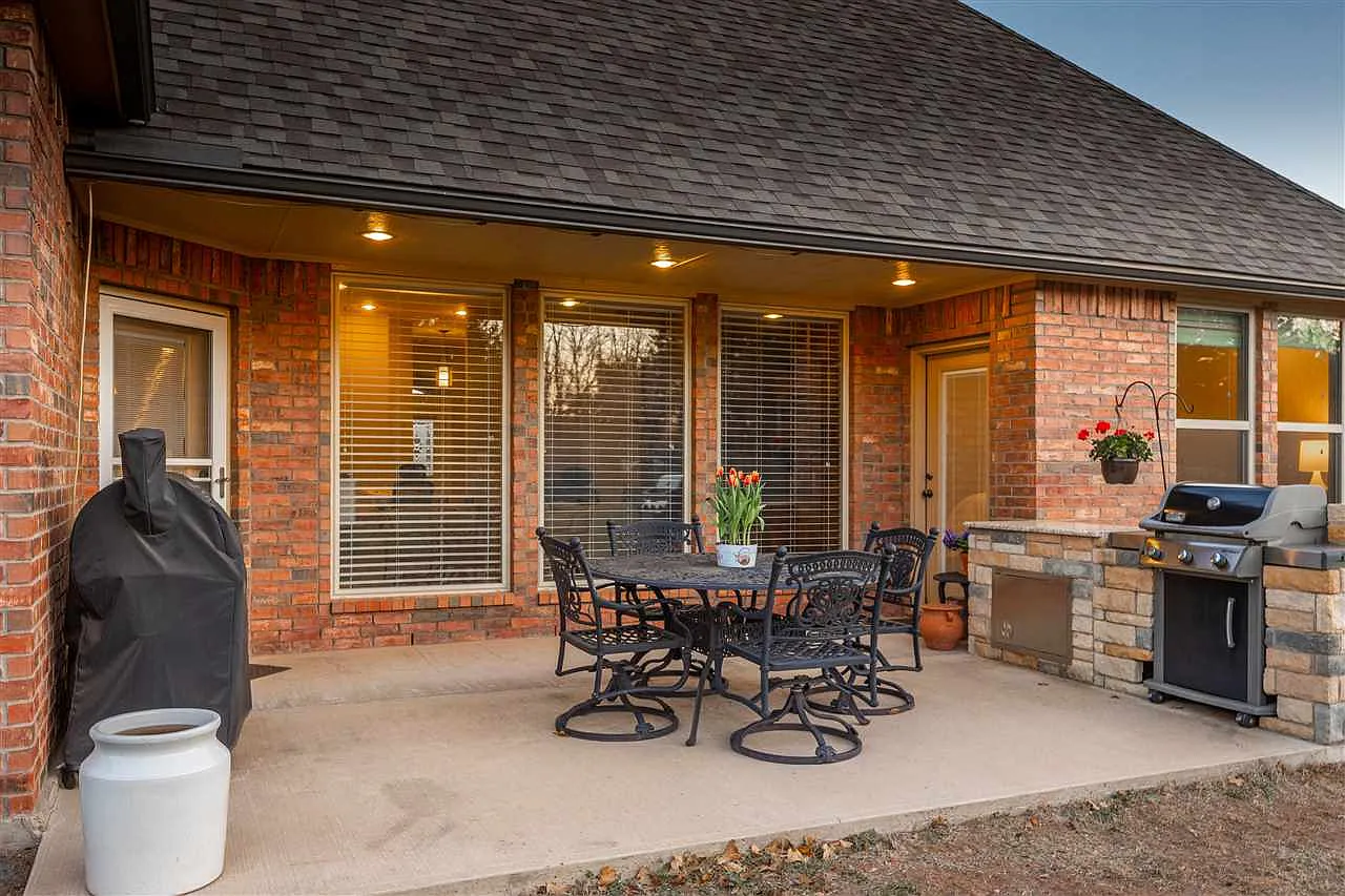 ترکیب سنگ و آجر در نمای ویلایی | اصول طراحی و ایده‌های شیک