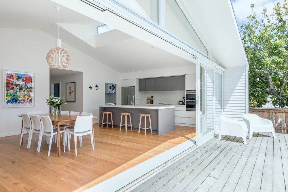 خدمات بازسازی ویلا