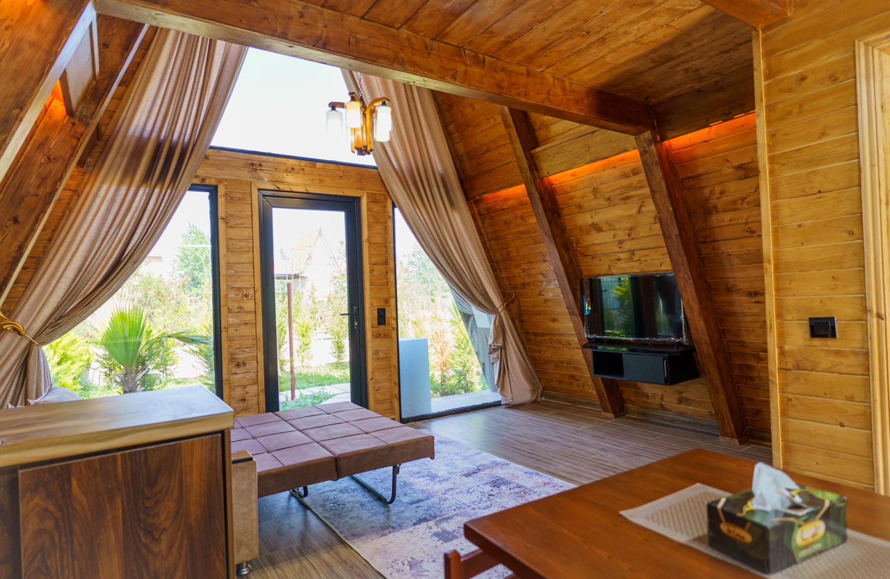 خدمات پیمانکاری و ساخت کلبه سوئیسی در شمال